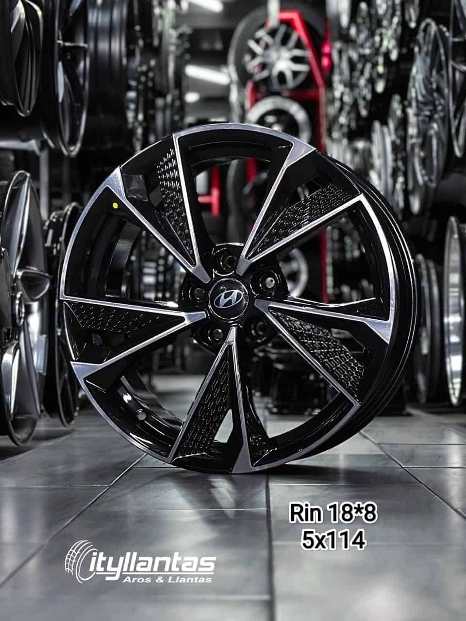 Aro RW R18 - 8" (5x114)
