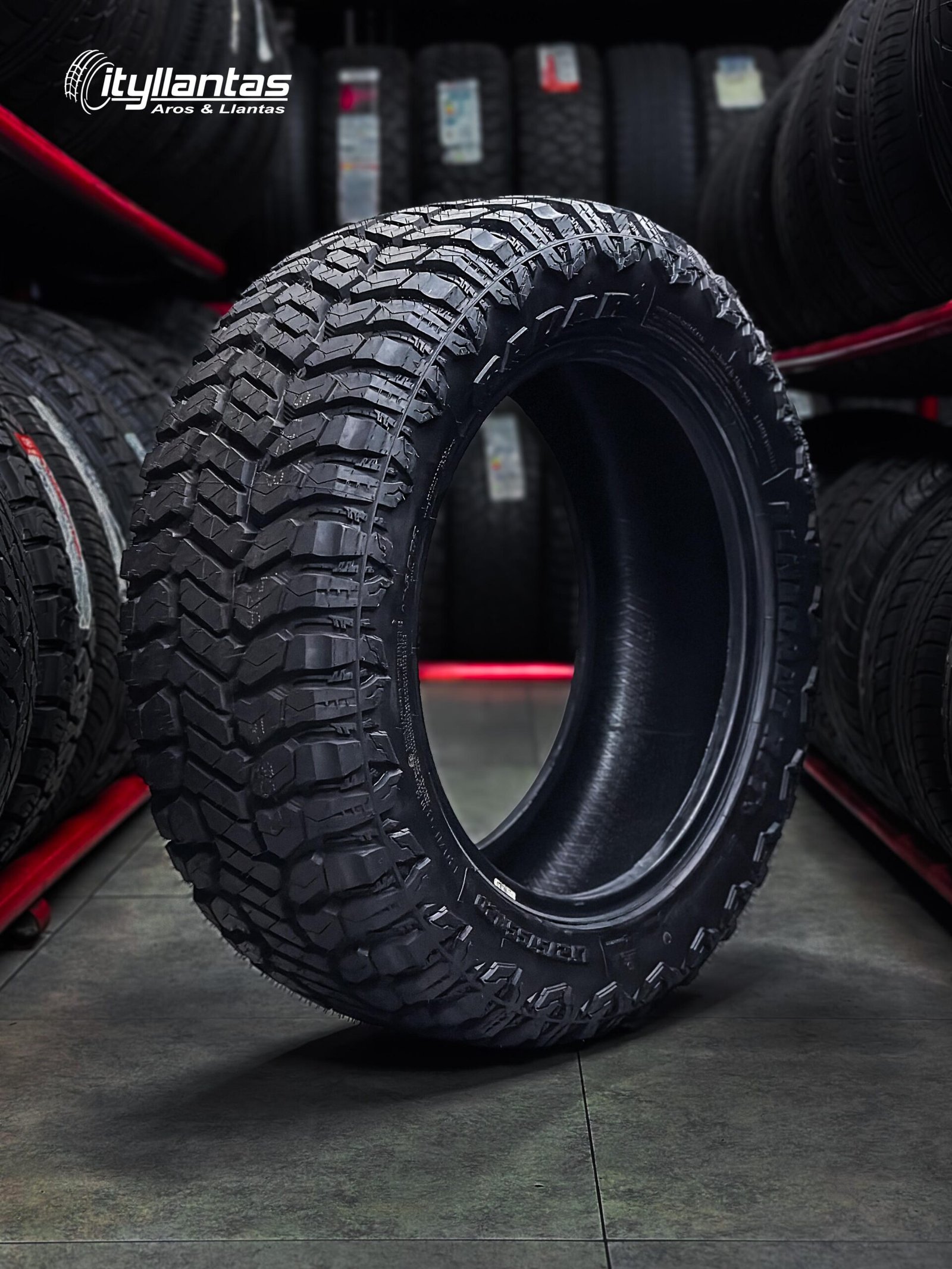 Llanta Radar 275/55/R20 Renegade R/T