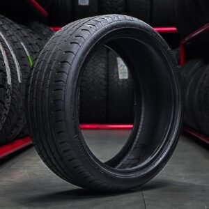 Llanta Radar 215/40/R18 DMAX / UH
