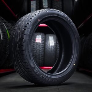 Llanta Triangle 215/45/R17 TR968